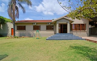 4 Bedroom House in Groenkloof