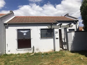 2 Bed House in Summer Greens