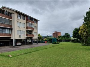 3 Bed Apartment in Pelham