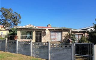3 Bedroom House in Kensington