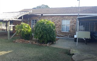 4700 m² Farm in Hillside AH
