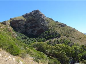 594 m² Land available in Simons Town
