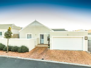 3 Bed Townhouse in Pinehurst