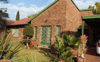 3 Bedroom Duet in Zwartkop