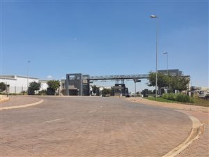 1.3 ha Land available in Clayville