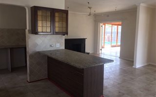 3 Bedroom House in Bothasig