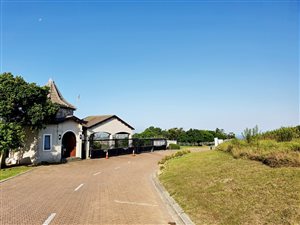 1000 m² Land available in Baron View