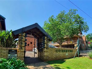 2 Bed Apartment in Clarendon