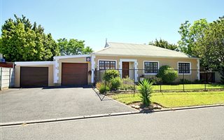 3 Bedroom House in Rome Glen