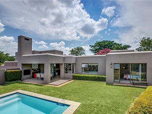 3 Bed Cluster in Bryanston West