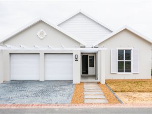 3 Bedroom House in Val de Vie