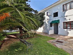2 Bed Apartment in Fish Hoek