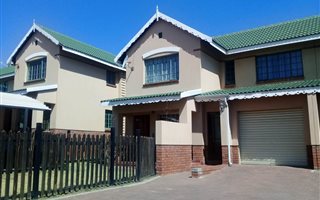 3 Bedroom Apartment in Reyno Ridge