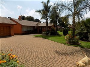 8000 m² Smallholding in Nortons Home Estate