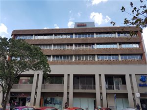 56 m² Commercial space in Hatfield