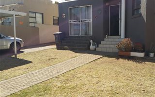 2 Bedroom House in Princess AH