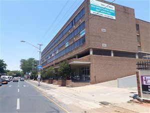 228 m² Commercial space in Rietfontein