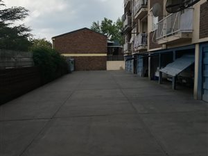 2 Bed Apartment in Vereeniging Central