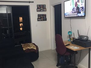 1 Bed Apartment in Somerset West Central