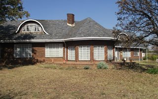 3.9 ha Farm in Rietfontein