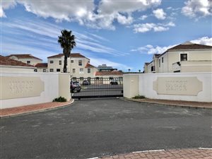 3 Bed Apartment in Summer Greens