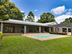 10 Bed House in Waterfall