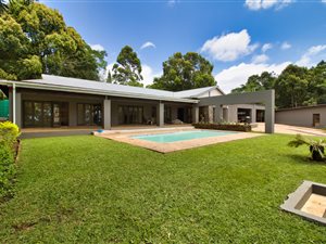 10 Bed House in Waterfall