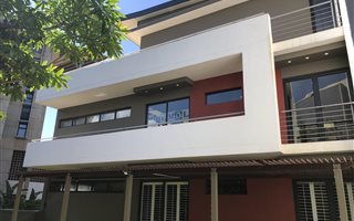 135 m² Commercial space in Umhlanga Rocks