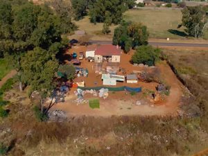 2.5 ha Land available in Hughes