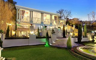 8 Bedroom House in Houghton Estate