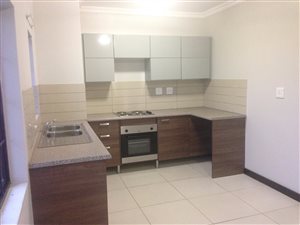 1 Bed Apartment in Rooihuiskraal North