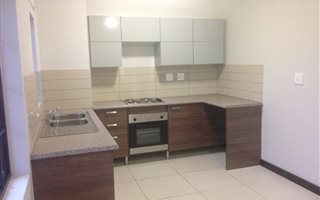 1 Bedroom Apartment in Rooihuiskraal North