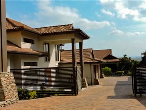 4 Bed Townhouse in Izinga Ridge