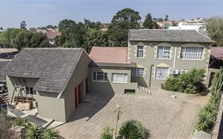 7 Bedroom House in Elandshaven