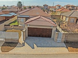 3 Bedroom House in Cosmo City
