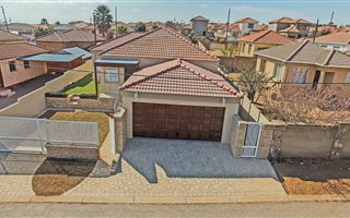 3 Bedroom House in Cosmo City