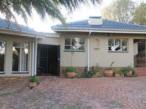5 Bed House in Waterkloof Glen