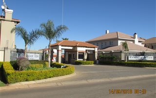 2 Bedroom House in Rietvalleirand