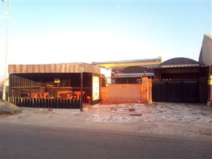 2 Bed House in Emdeni