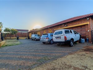 4 Bed House in Winchester Hills