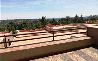 2 Bedroom Apartment in Constantia Kloof