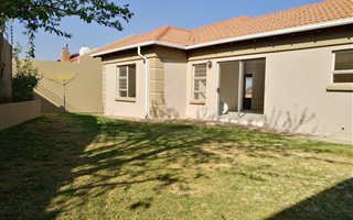 2 Bedroom Simplex in Birchleigh