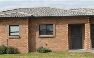 3 Bedroom Townhouse in Lorraine