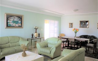 4 Bedroom House in Grassy Park