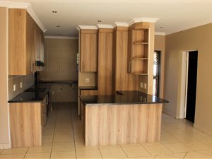 3 Bed House in Roodeplaat
