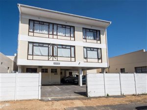 2 Bed Apartment in Strand Central