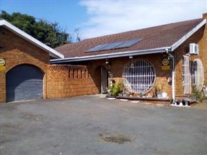 4 Bed House in Sea Cow Lake