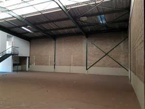 423 m² Industrial space in Meadowdale