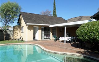 3 Bedroom House in Brackenhurst