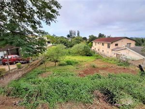 918 m² Land available in Stanger Manor